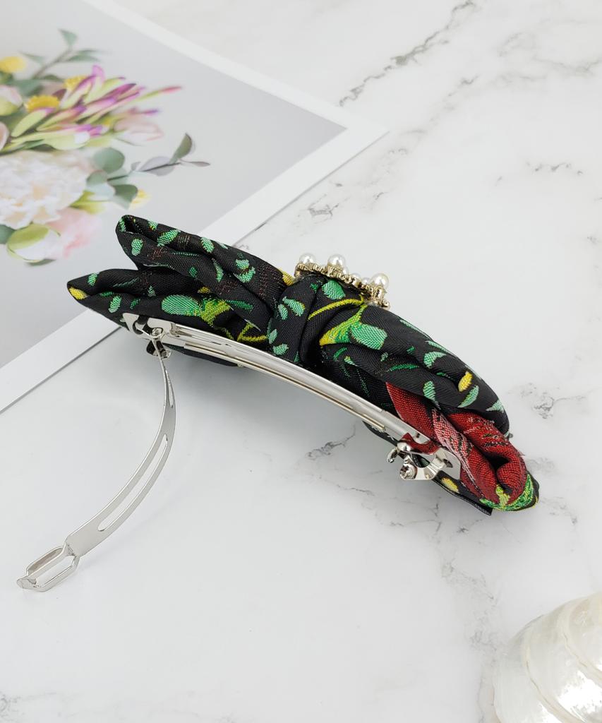 Maia Rose Jacquard Ribbon Pin In Black