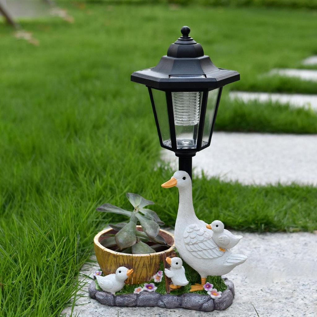 Solar Duck Night Light Outdoor Garden Decor Waterproof Cute Animal Figure for Yard Patio Pathway Lawn Party Favor Wedding Gift