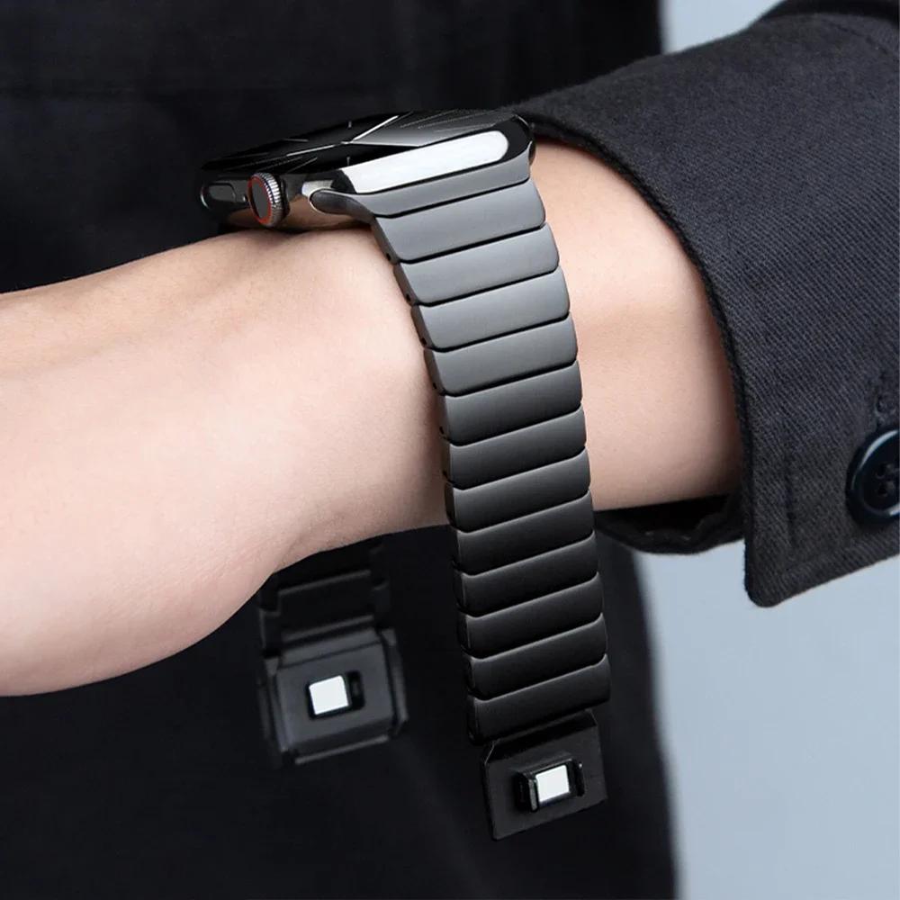 ULTRA Titanium Strap for Apple Watch Ultra 2 49mm Series 10 46mm Magnetic Link Bracelet for Iwatch 9 8 7 6 5 4 Se 45mm 44mm Band