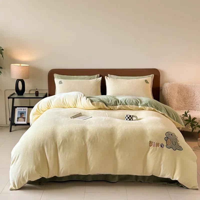 2025 high gram weight thickened warm cute cartoon milk fleece four-piece set embroidered baby fleece double-sided fleece bedding