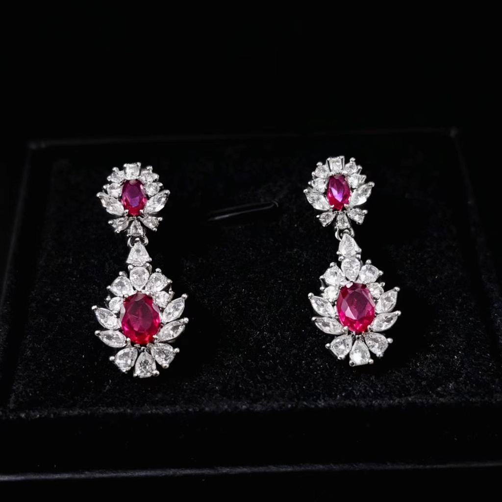 Vintage Colored Jewelry Set Simulation Sapphire Pendant 10 * 12 Stud Earrings 6 * 8 Ring 8 * 10 Three-Piece Jewelry Set