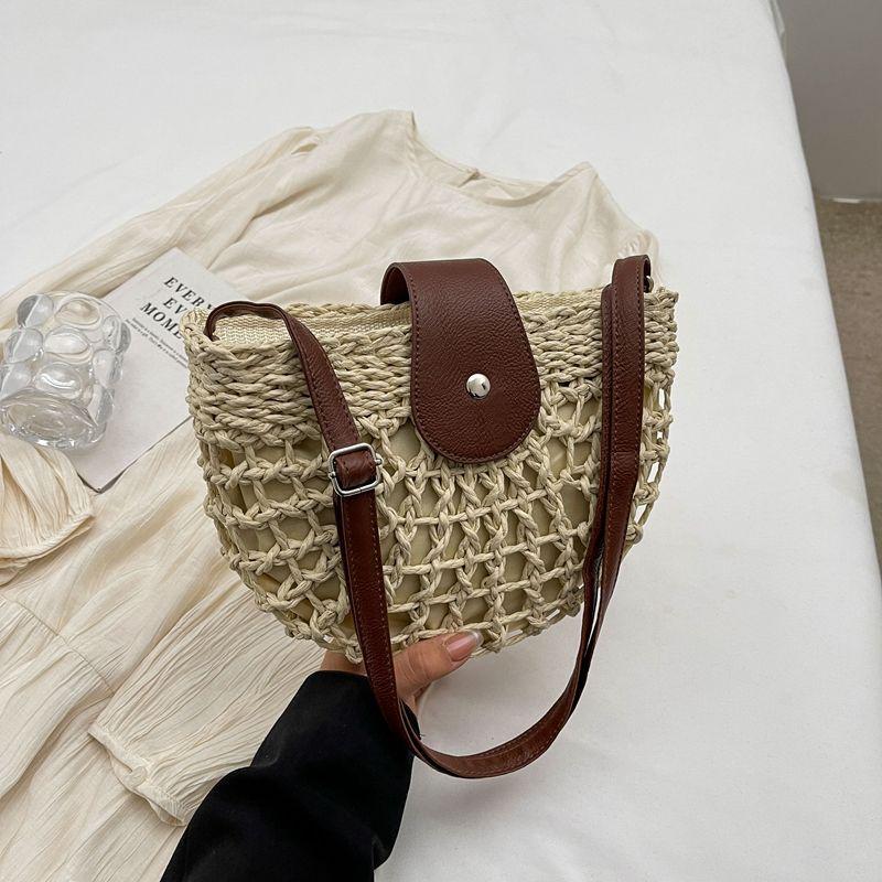Summer Retro Straw Woven Crossbody Shoulder Bag for Women - Beach Vacation Underarm Saddle Bag