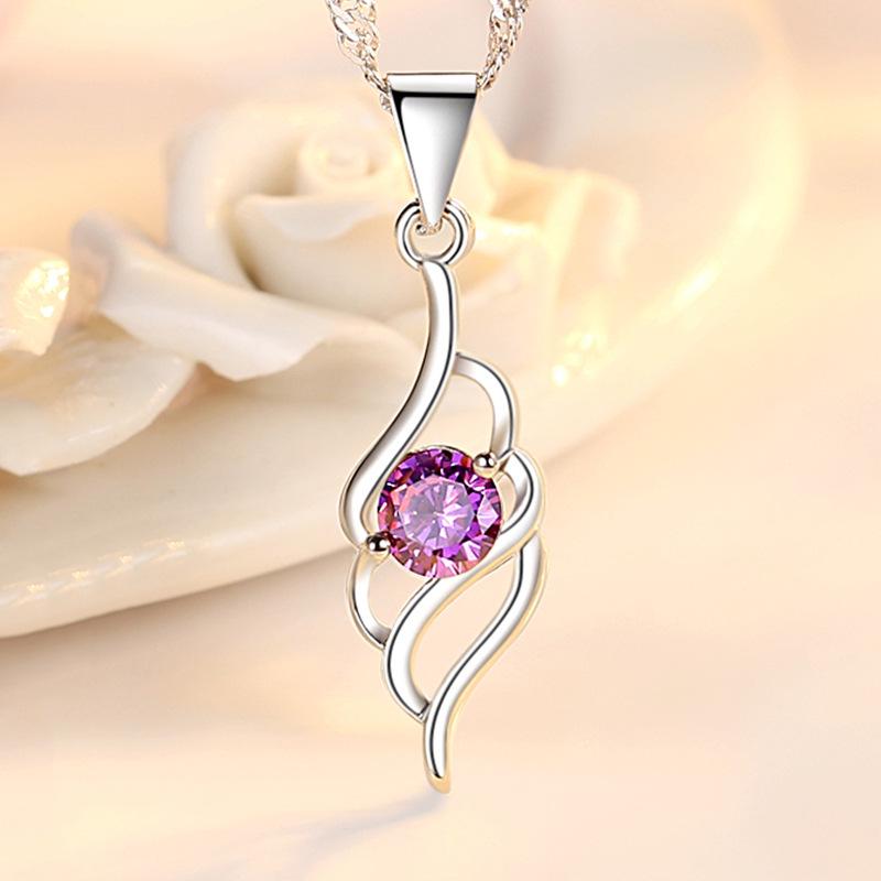 Angel Wing Pendant Women's Short Clavicle Necklace - Korean Fashion Jewelry
