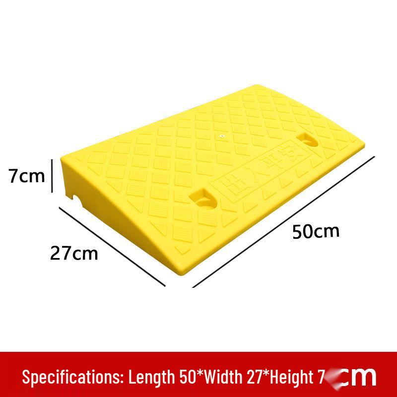 Plastic Ramp Pad: Car Uphill Climbing Slope Curb Threshold Speed Bump Step.