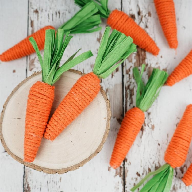 10Pcs Artificial Carrots Mini Simulation Carrots Realistic Faux Carrot Ornaments for Home Easters Party Table Decoration