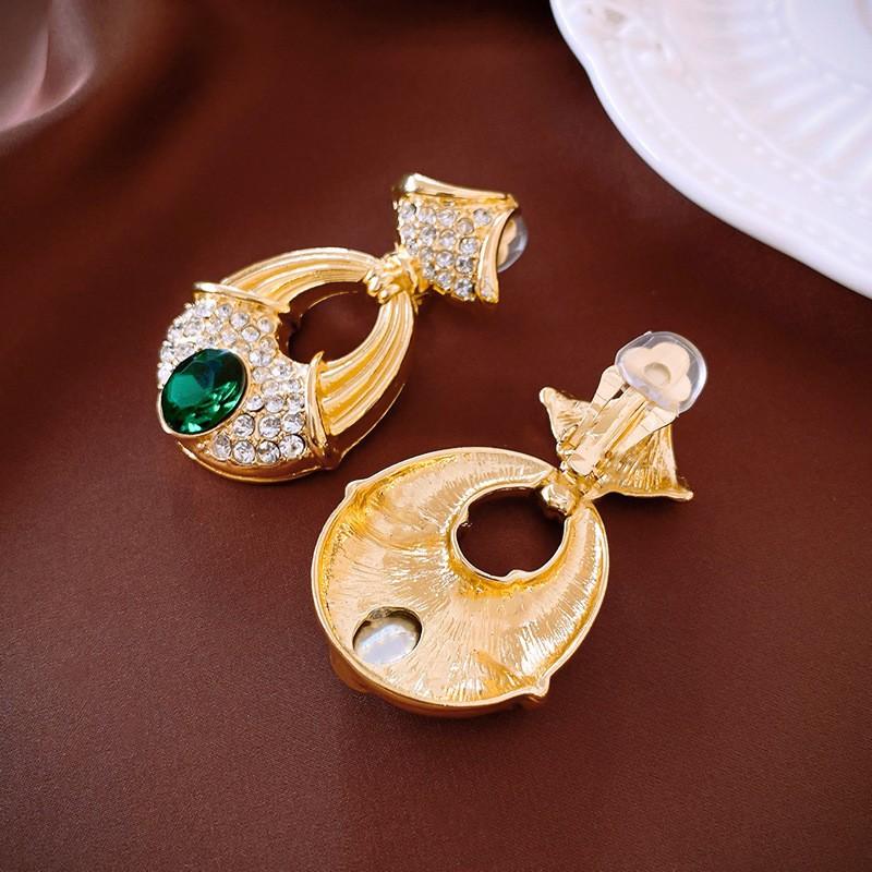 Medieval Vintage Rhombus Flower Earrings Retro Light Luxury High-end Earrings Niche Court Style Earrings