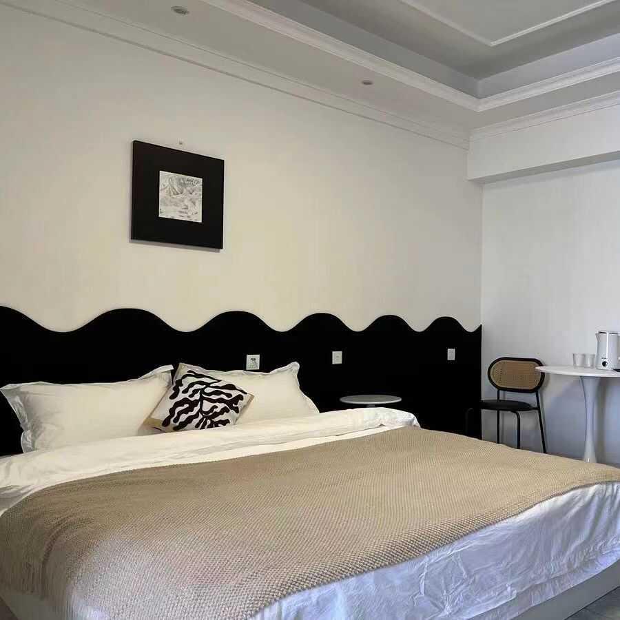 Soft Upholstered Headboard Felt Wall Sticker: Anti-collision Decorative Wall Guard for Bedroom