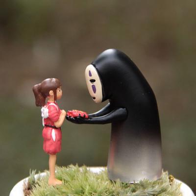 2 Stück Hayao Miyazakis Spirited Away Glas, gesichtslose Männer, Kunstharz, Chihiro-Mädchen, Mikrolandschaft, Gartenarbeit