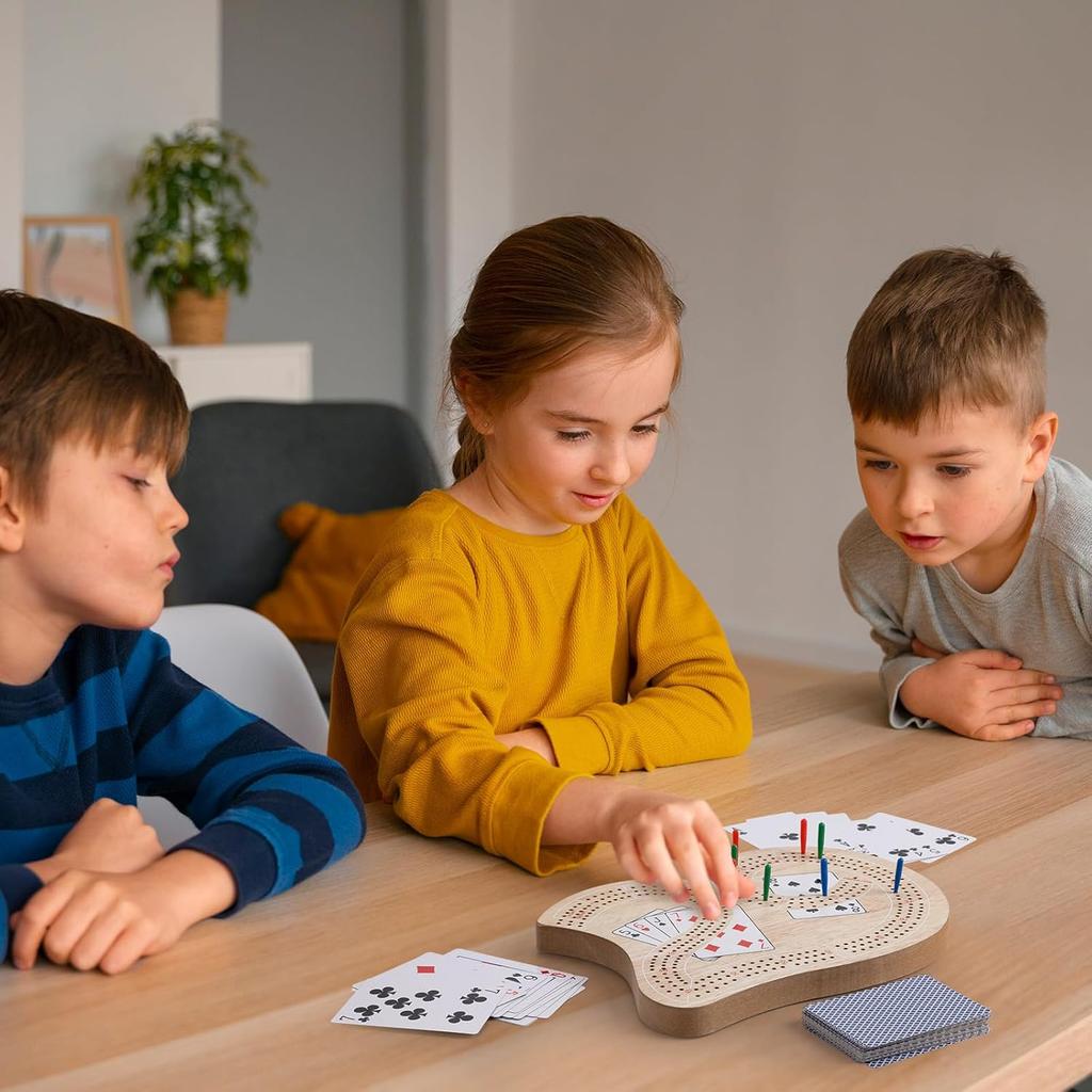 Wooden 3-Track Cribbage Board Game - Classic Board for 3 Players with Plastic Pegs - Ideal Family Game for Kids and Adults