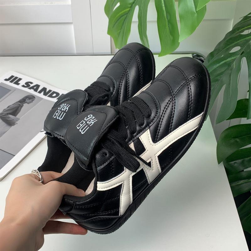 Dámské letní nové dámské boty retro ploché žabky ležérní sportovní boty malé bílé boty