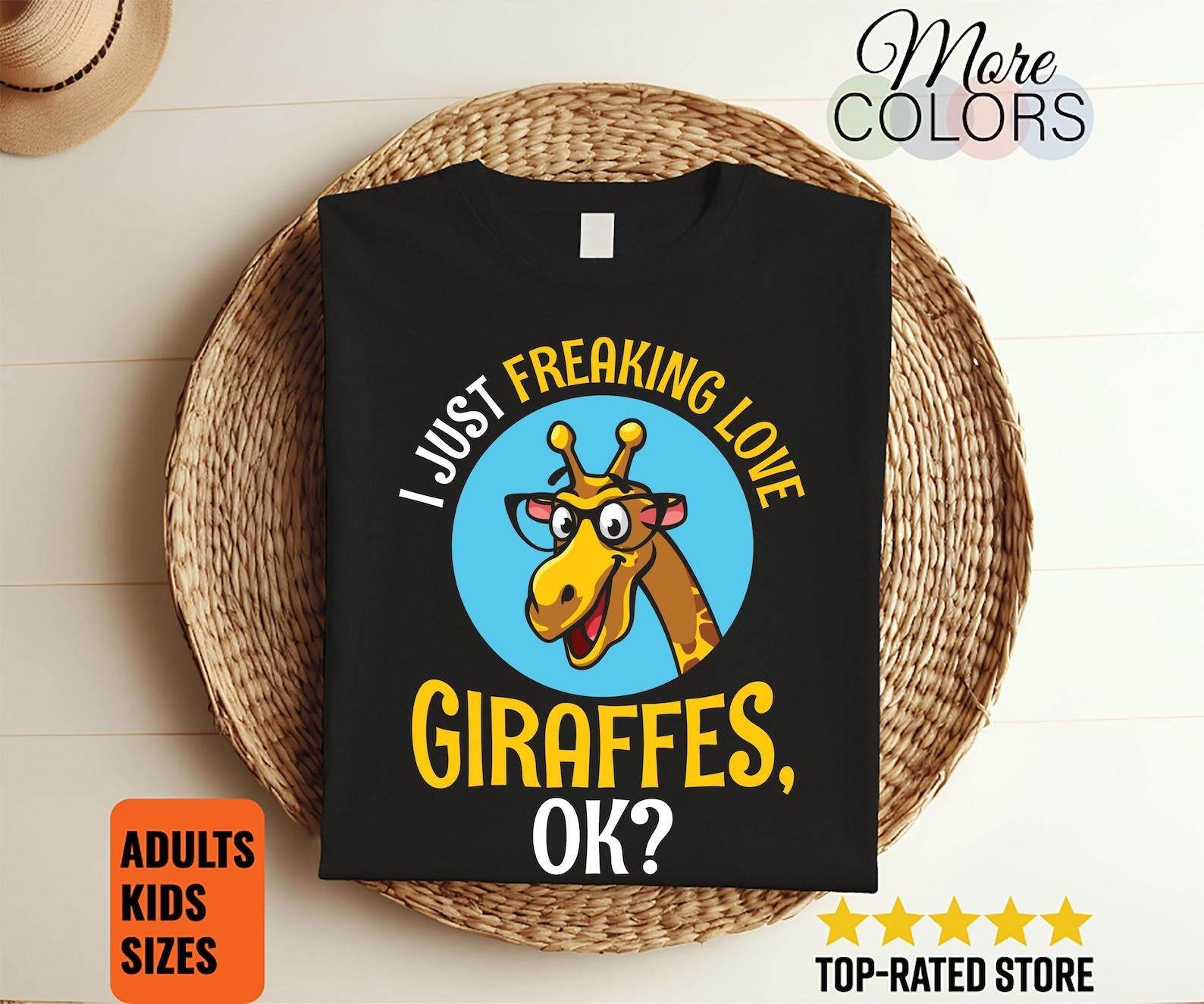 I Just Freaking Love Giraffes Funny Cute Adorable Giraffe Lovers Gift T-Shirt, Zoo Animals Birthday Present, Zookeeper Kids Boys Girls Youth 150