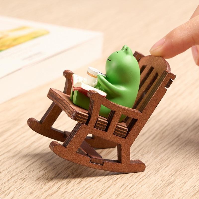 Mini Frog Resin Ornament Japanese Rocking Chair Cute Home Office Room Car Desk Decoration