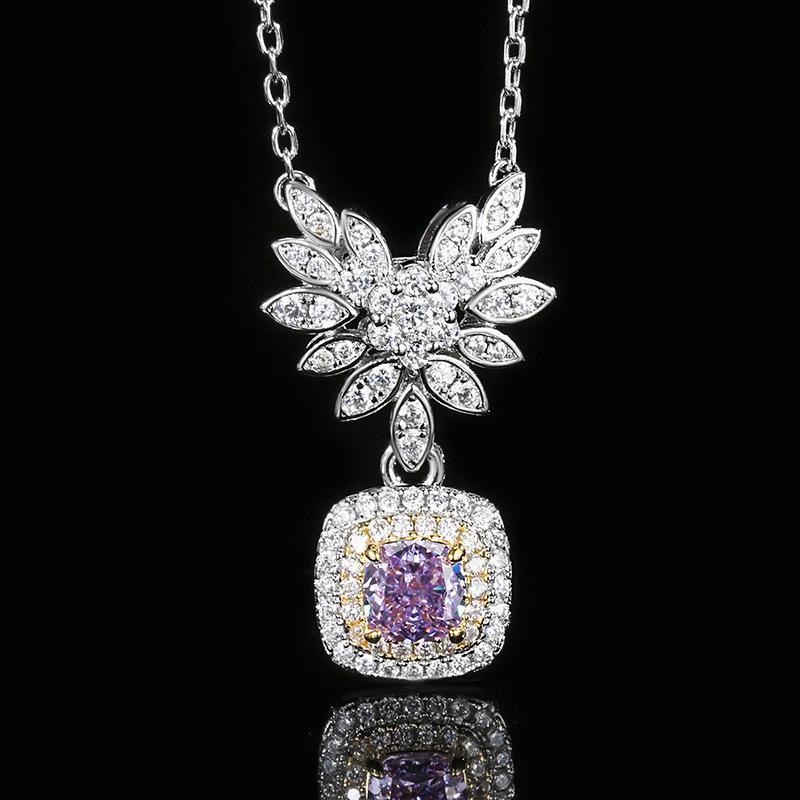 

Ювелирные изделия Медное дно Позолоченный Высокоуглеродистый Бриллиант Ледяной цветок Медь Темперамент Легкая роскошь Подвеска Крылья ангела Женский 6 * 6