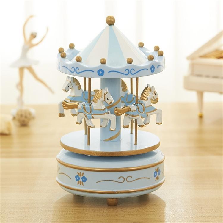 Hand Cranked Christmas Musical Carousels Box Ornament Wind Up Mechanism Music Box Ideal Gift Holiday Festives Decoration