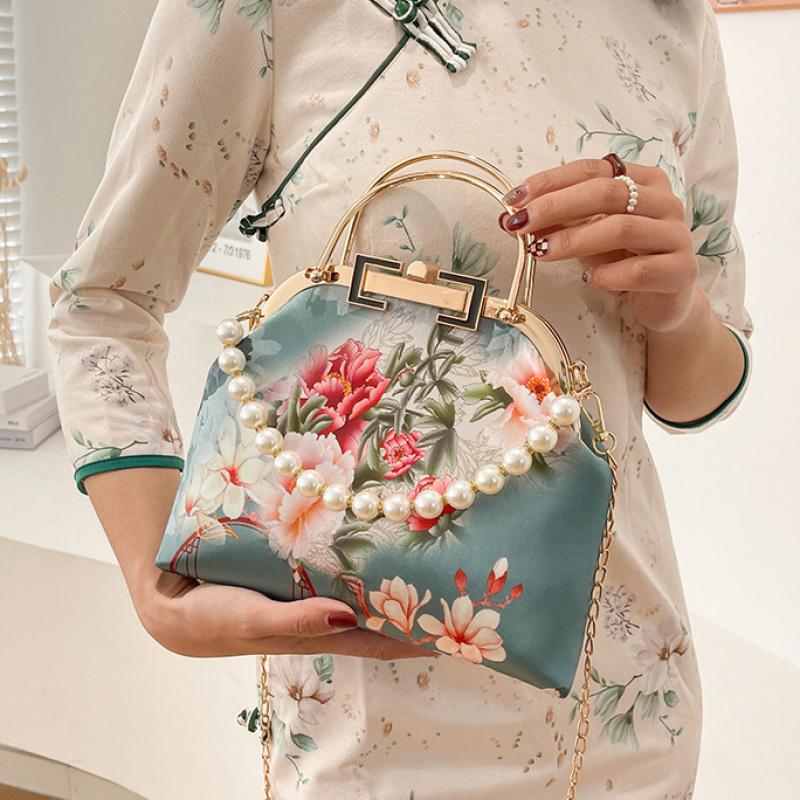 New Wedding Bags Beads Flowers Vintage Bag Shell Lock Hand Bags Women Shoulder Crossbody Bag Chain Fringe Women's Handbags