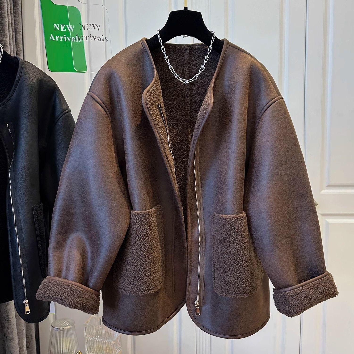 

Женская куртка из кожи и меха, с круглым вырезом, на осень и зиму, свободного кроя, короткая XXXL кофейный