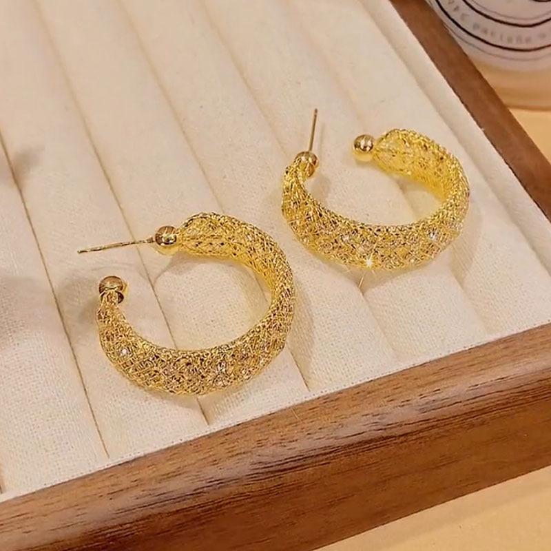 

Серьги-гвоздики в форме буквы C из бриллиантовой сетки, изысканные нишевые, высококлассные, универсальные, с темпераментом, модные женские серьги