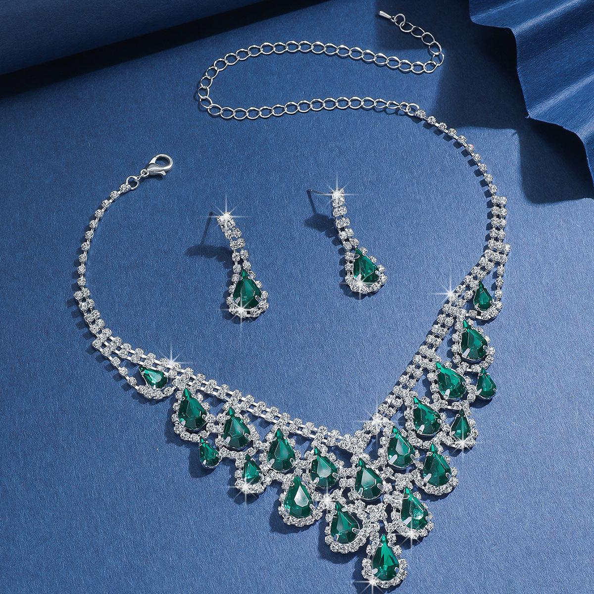 

- инкрустированное геометрическое ожерелье с бахромой в виде капли воды, темпераментное, модное и элегантное, цепочка на ключицу, легкий, роскошный, высококачественный комплект ювелирных изделий