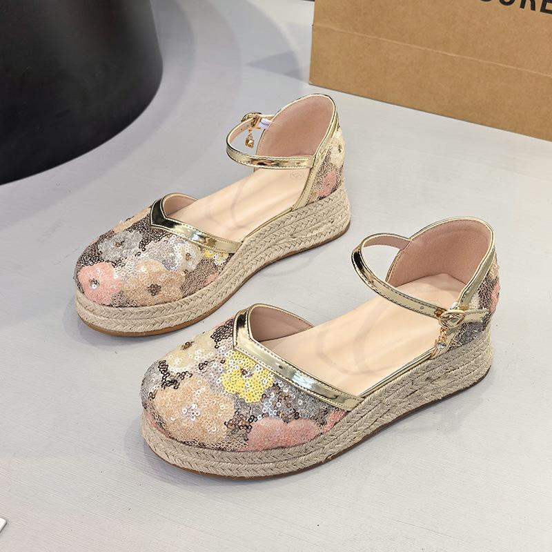 Fashion Women's Thick-soled Sandals New Style Women's Sandals with Buckle, Fashionable Sequined Toe Cover and Thick-soled Women's Shoes