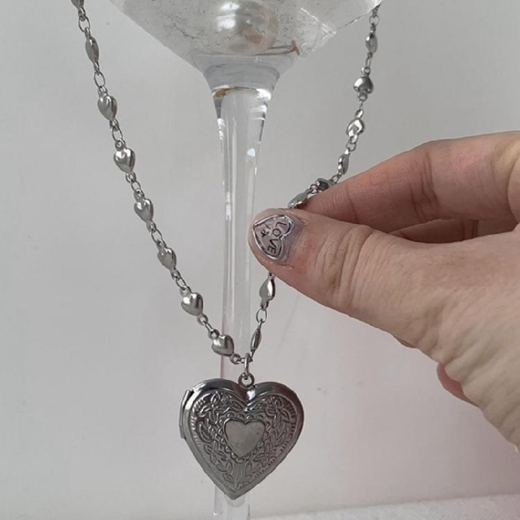 Fashion Alloy Peach Heart Pendant Necklaces for Women Hot Girls Korean Necklace