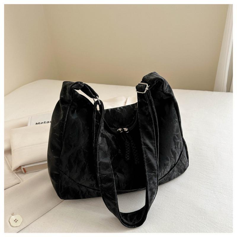New Casual Fashion Trendy Simple Messenger Bag Simple Large Capacity Underarm Shoulder Bag Women