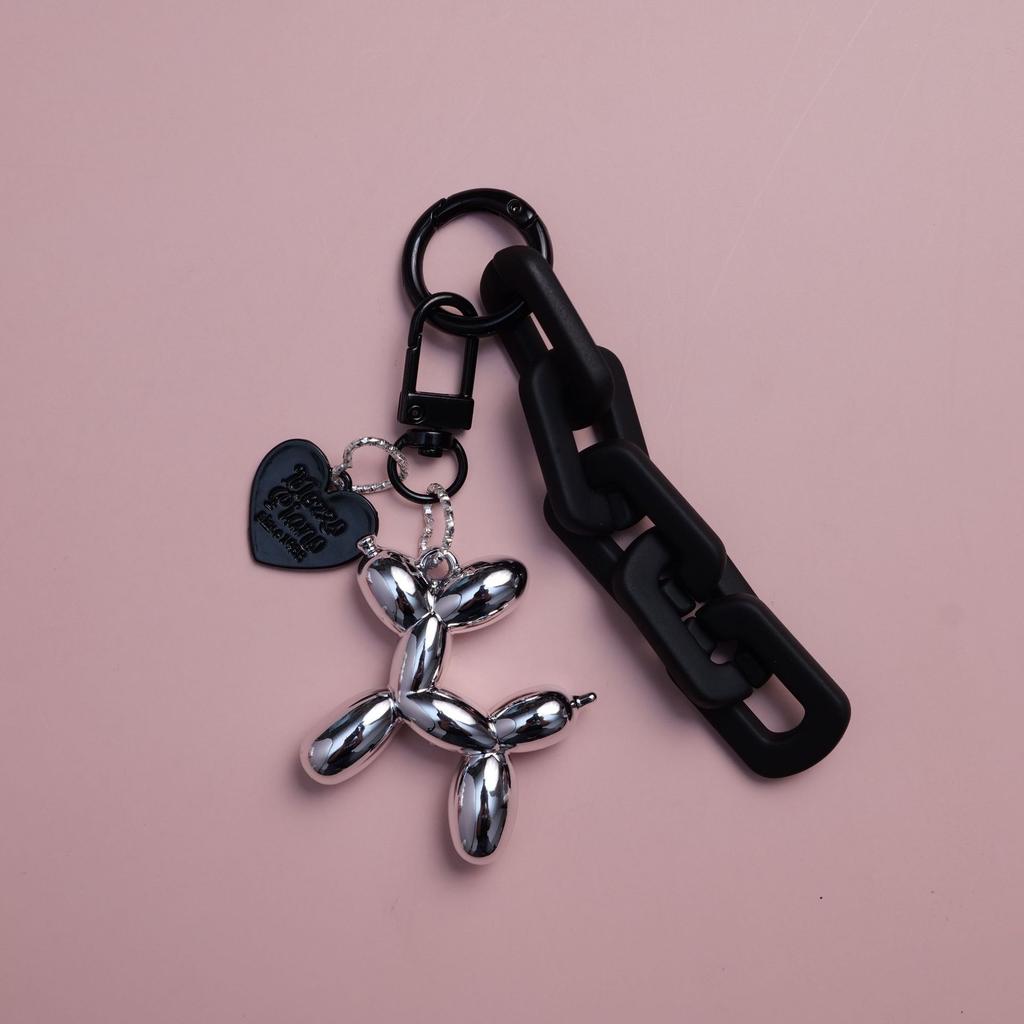 INS Punk Cute Balloon Dog Resin Key Chain Cartoon PU Black Heart Chains Keyring Car Bag Phone Pendant Keychain for Women Couple