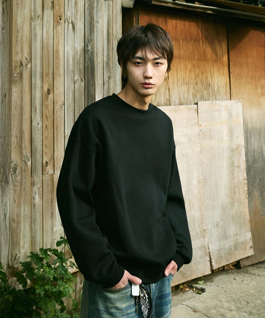 Peullukeu Light Dayoff Oversized Sweatshirt Black Fmt901