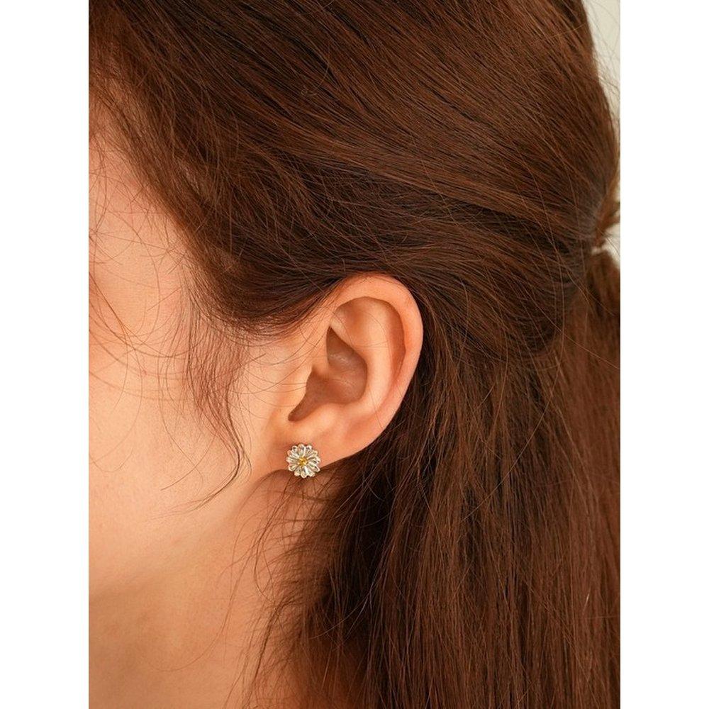 Daisy Sapphire Earring(S) Daisy Yellow Sapphire Earrings
