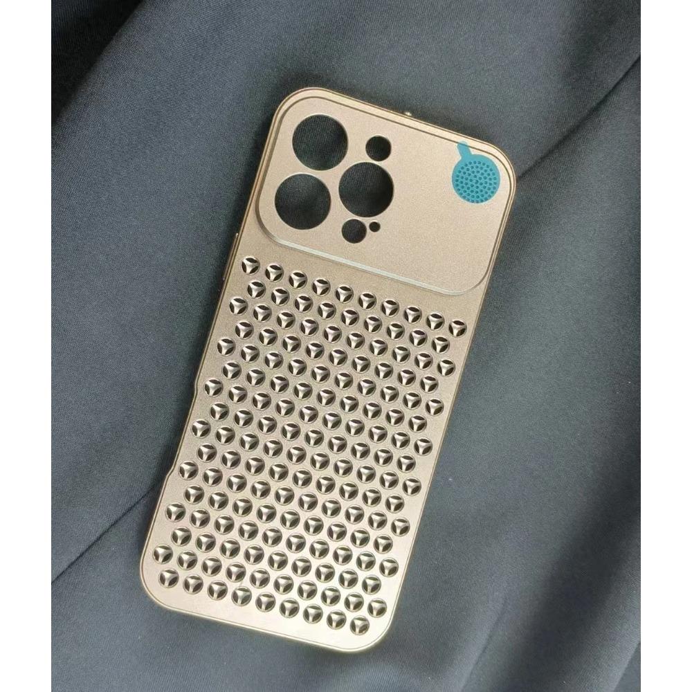 Metal Aluminium Hollow Cooling Phone Case for iPhone 17 14 13 15 16 Pro Max 17promax Aromatherapy Diffuser Detachable Rear Cover