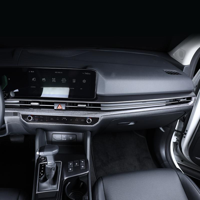 Carbon Fiber Dashboard Middle Center Console Cover Trim Strip Car Interior For Kia Sportage NQ5 2026 Accessories LHD