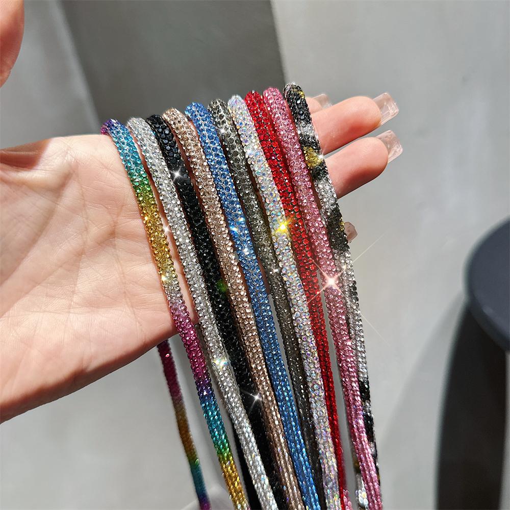Luxury Rhinestone Crossbody Lanyard Strap Phone Bracelet Glitter Chain Phone Pendant Charm Anti-Lost Lanyard Jewelry