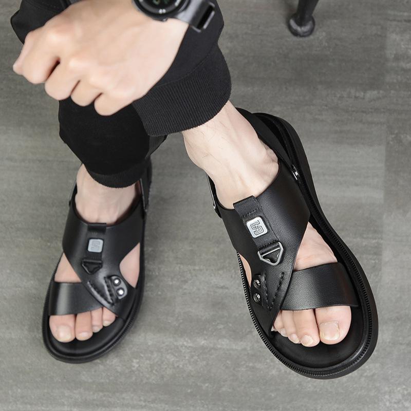 Sandals men's 2025 summer new leather casual beach shoes outdoor men's sandals fashion cowhide men's shoes slippers