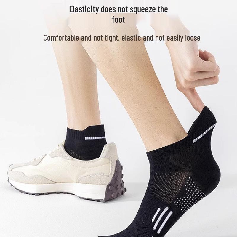 Men's Anti-Odor Cotton Marathon Running Socks - Breathable, Sweat-Absorbent, Perfect for Spring & Autumn.