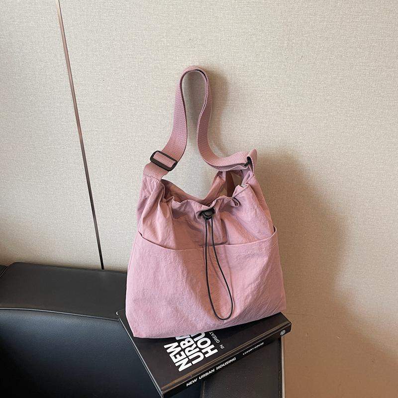 Large-capacity Bag Women's New Summer Casual Lightweight Shoulder Bag Commuter Bucket Bag