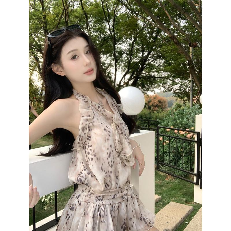 Leopard Print Strappy V-neck Halterneck Backless Chiffon Women's 2025 New Loose Slimming Sleeveless Shirts
