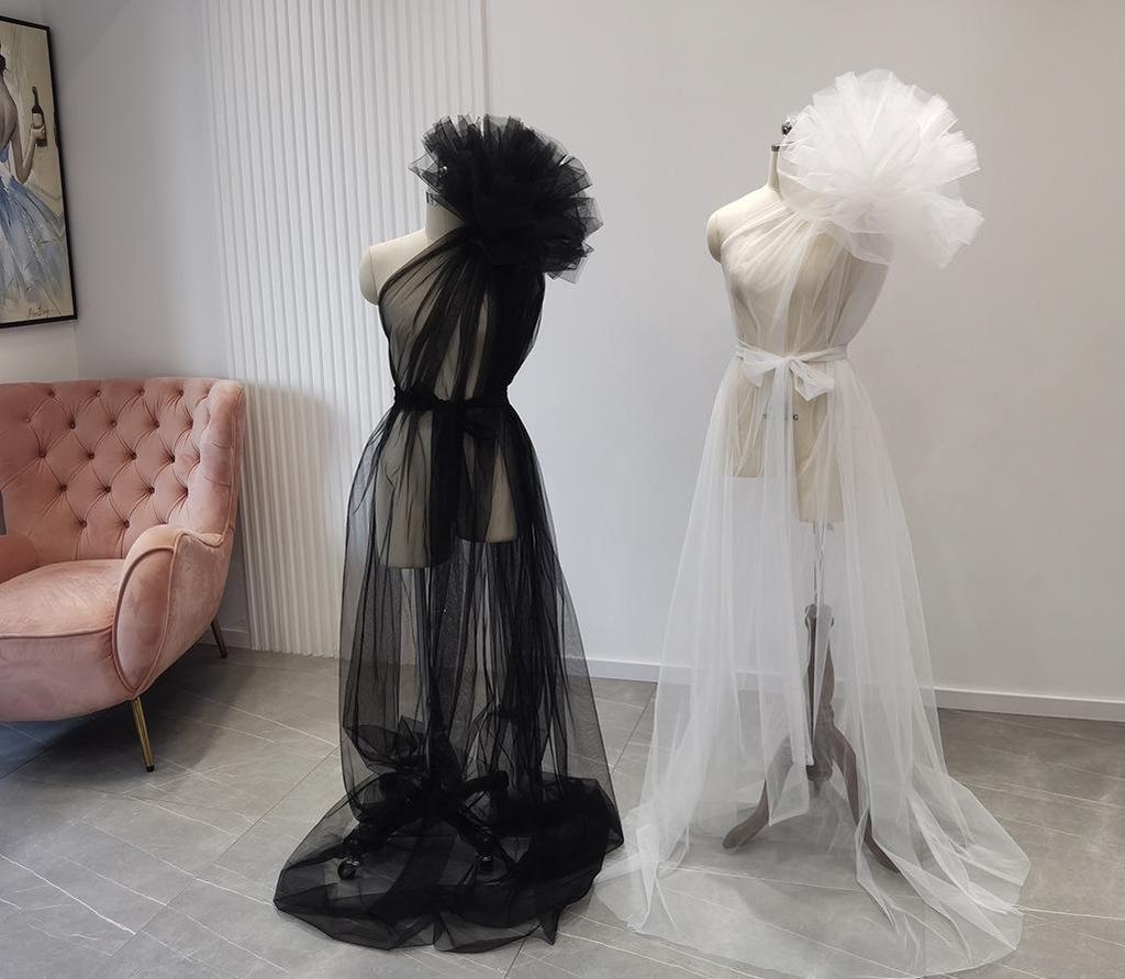 Vestido de Maternidade Sem Mangas com um Ombro Moliya - Estilo Halloween em Tule