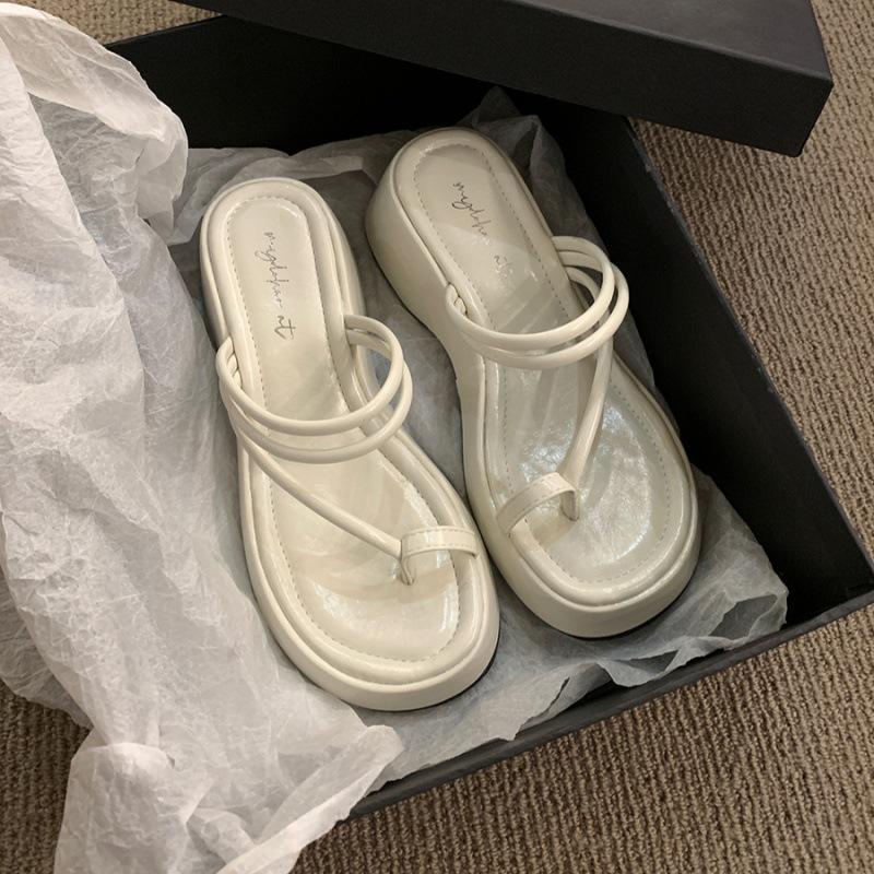 INS Wind~ Thick-soled Heightening Cool Slippers Women's Shoes Wear 2025 New Summer Leopard Print Toe Sandals Women's Trend