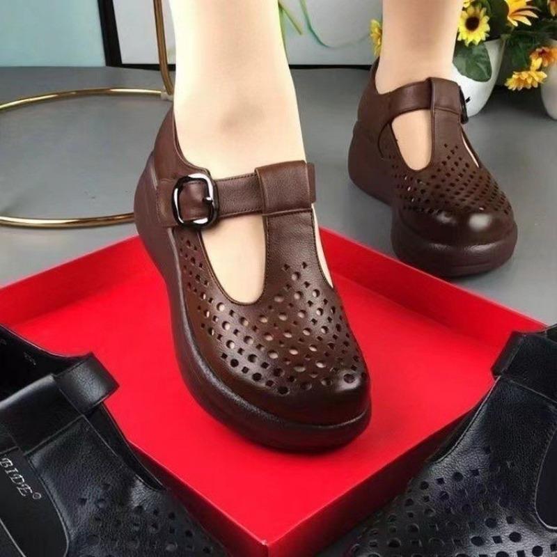 Women's Mid-heel Sandals with Thick Soles Anti-slip Perforated and Breathable Clogs Cool Mom Shoes