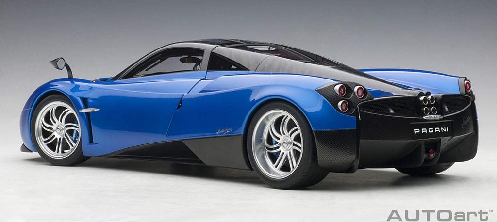 AUTOart Pagani Huayra Blu metallizzato 1/12