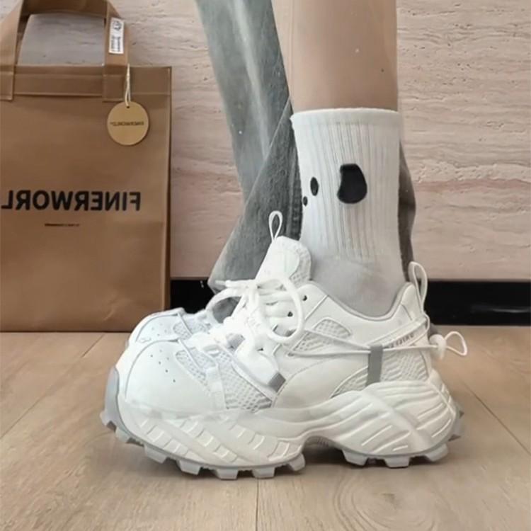 

Папины кроссовки инс супер огонь толстая подошва маффин маленькие 6см повседневная обувь спортивная обувь серебристые ремешки маленькие белые туфли женская обувь 40 бежевый