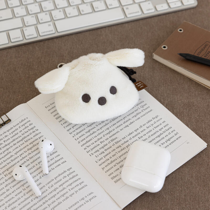 Мешочек для шнура наушников с карпами black