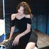 Sweet and spicy suspender short-sleeved dress, summer new French pure desire high-end temperament slim-fitting hip-wrapped short skirt