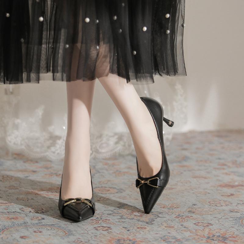 European station spring new high heels thin heel pointed fashion shallow mouth temperament metal buckle commuter single shoes heels