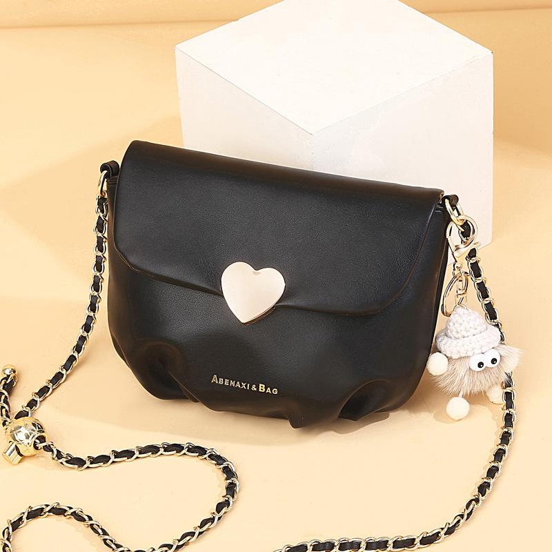 

Women s bag, simple and versatile one shoulder bag, heart-shaped crossbody cloud bag, chain small square bag, saddle bag