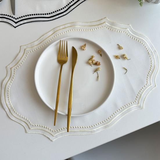 Placemat, Wrinkle-Resistant Embroidered Lace Table Mat, Heat-Resistant Non-Slip Washable Coaster Mat for Home Decor