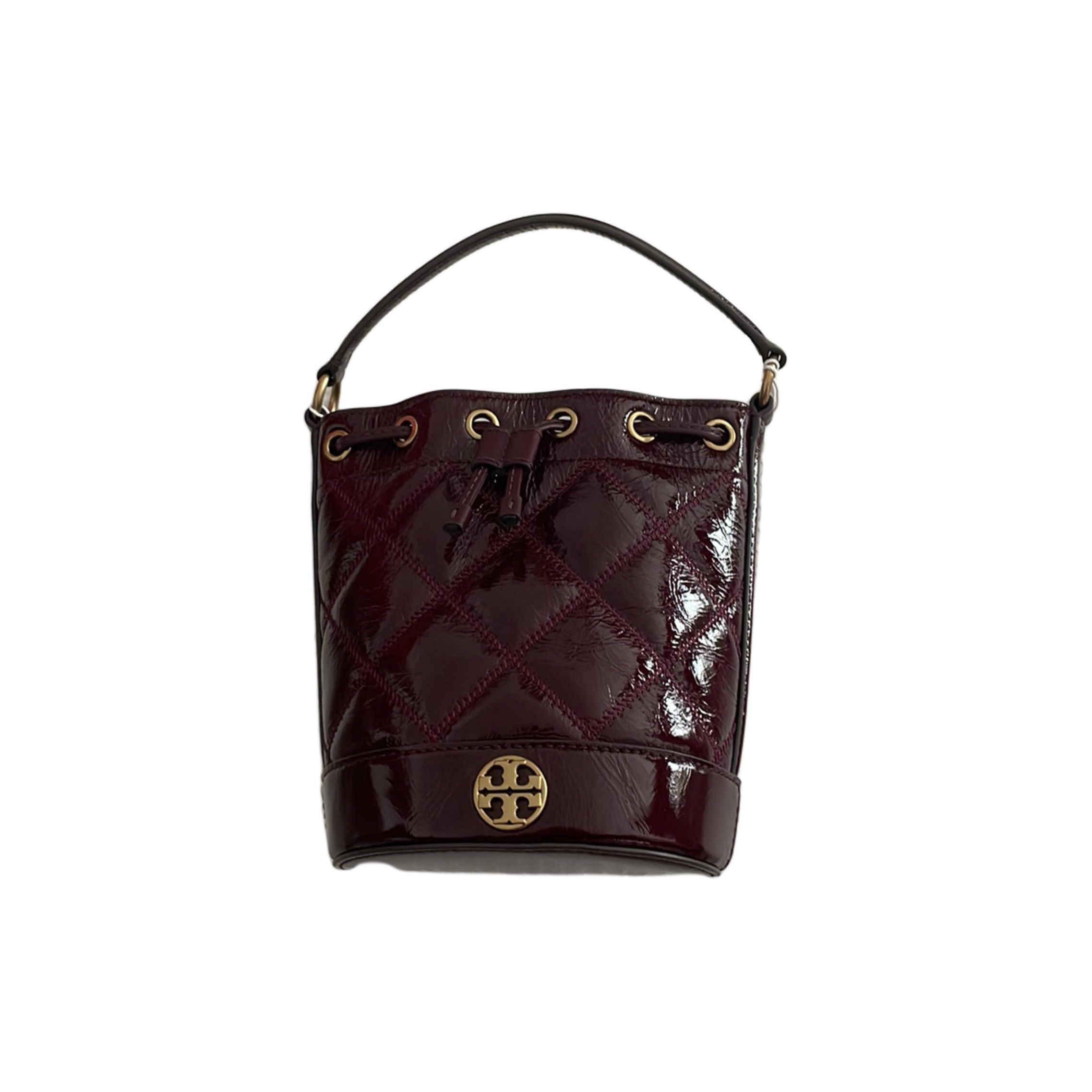 

Tory Burch Metal Logo Drawstring Closure Leather Bucket Bag Women bags Burgundy 152044-690 Basic Set (Bag+Dust Bag)