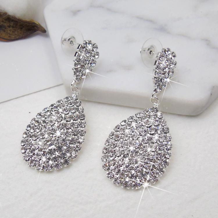 Stylish and Beautiful Jewelry Earrings Rhinestone Claw Chain Drop Women's Earrings