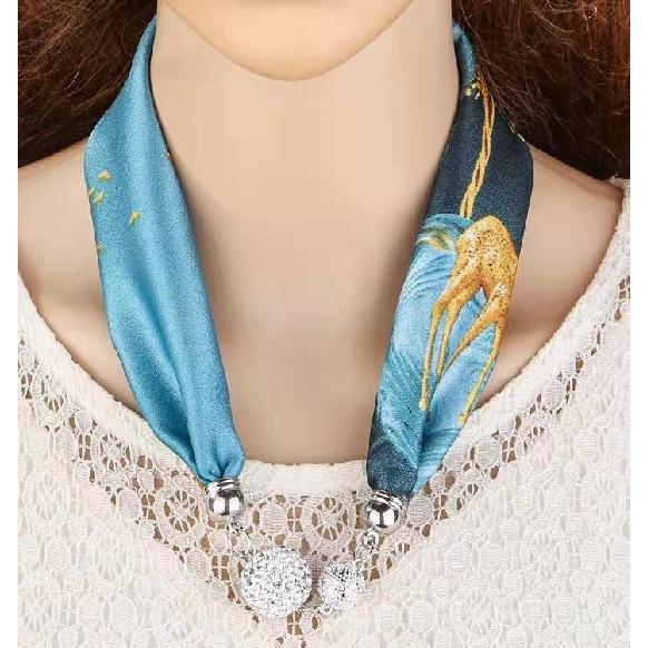 Vier Jahreszeiten Verfügbar Neuer Damen-Schal, Schal, Magnetverschluss, Schal, Halskette, Vielseitige Dekoration, Doppelte Verwendung, Mit Diamanten besetzt