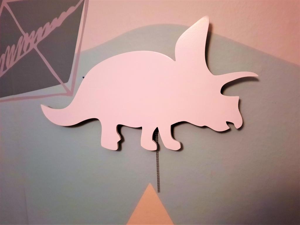 Lampka nocna dinozaur triceratops
