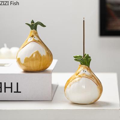 Funny Garlic Statue Ceramic Handicrafts Ornaments Indoor Incense Burner Desk Decoration Garlic Sculpture Room Aesthetic Decor